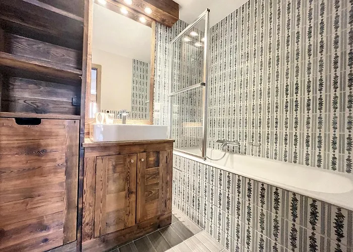 Romaine 115/3 Apartman *